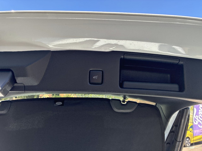 Ford Kuga 2.5 Duratec 180ch Hybrid FlexiFuel ST-Line X Powershift