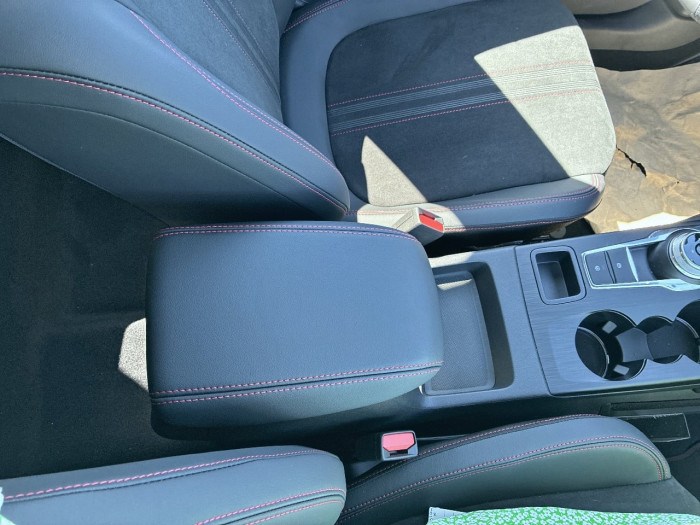 Ford Kuga 2.5 Duratec 180ch Hybrid FlexiFuel ST-Line X Powershift