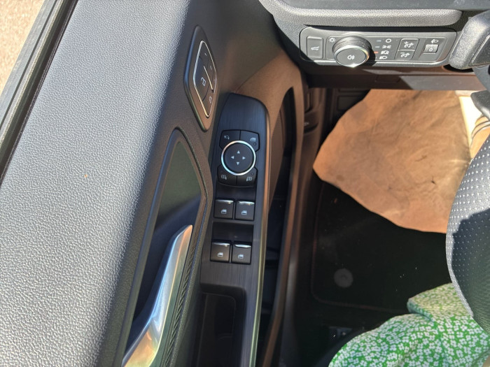 Ford Kuga 2.5 Duratec 180ch Hybrid FlexiFuel ST-Line X Powershift
