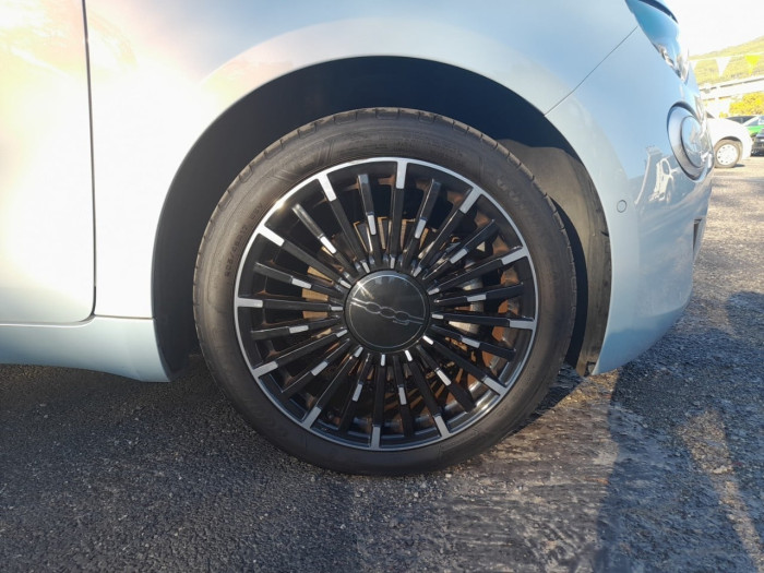 Fiat 500e BERLINE 500 e 118 ch La Prima