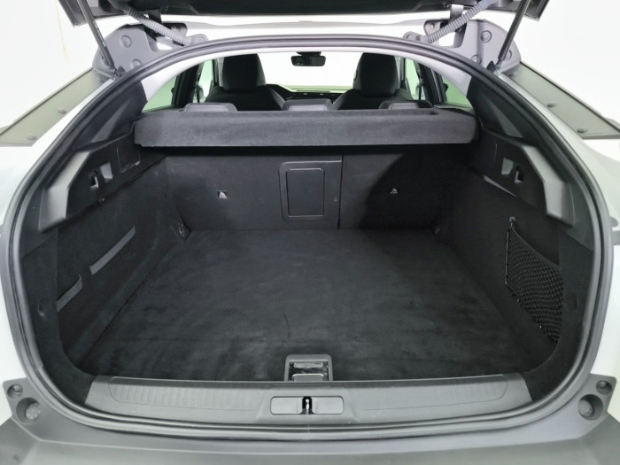 Peugeot 408 PHEV 180 e-EAT8 Allure