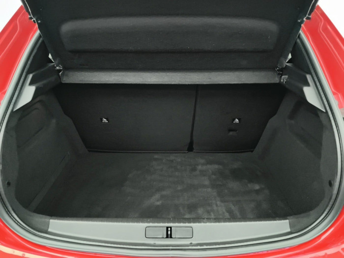 Peugeot 208 PureTech 100 S&S BVM6 GT