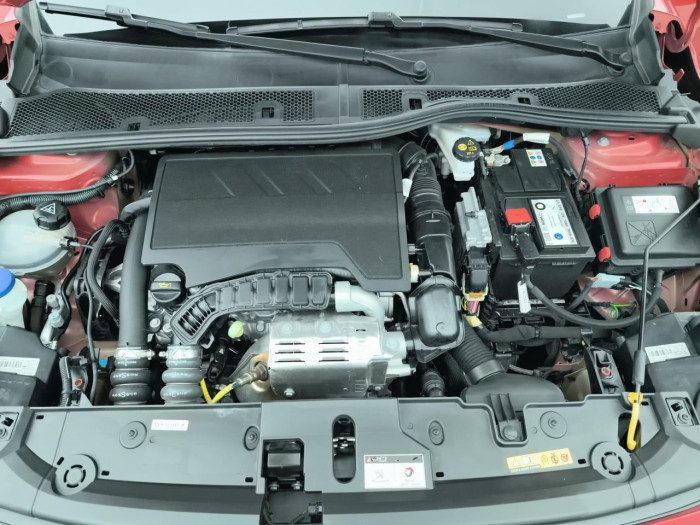 Peugeot 208 PureTech 100 S&S BVM6 GT
