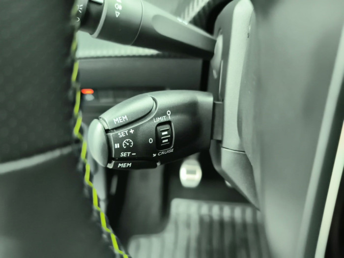Peugeot 208 PureTech 100 S&S BVM6 GT