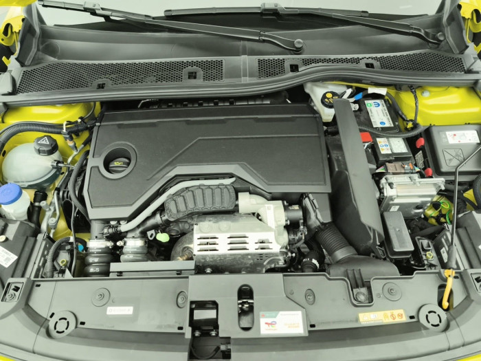 Peugeot 208 Hybrid 110 e-DCS6 GT