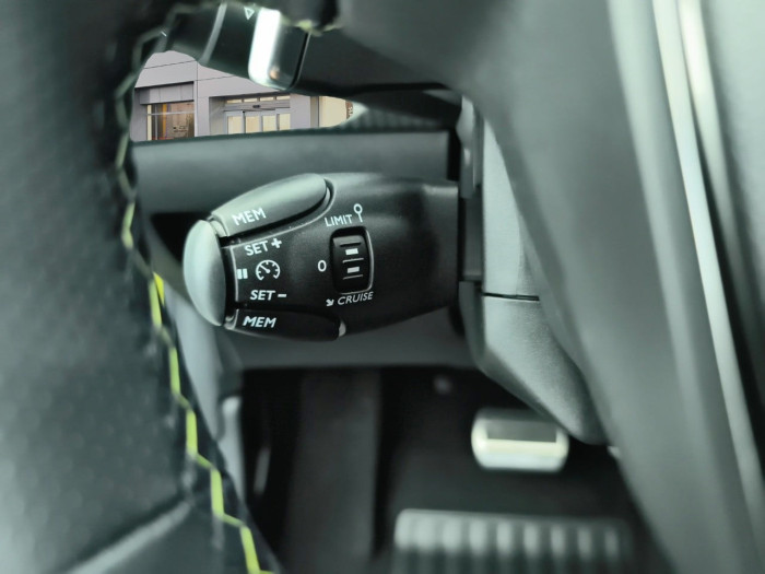 Peugeot 208 Hybrid 110 e-DCS6 GT