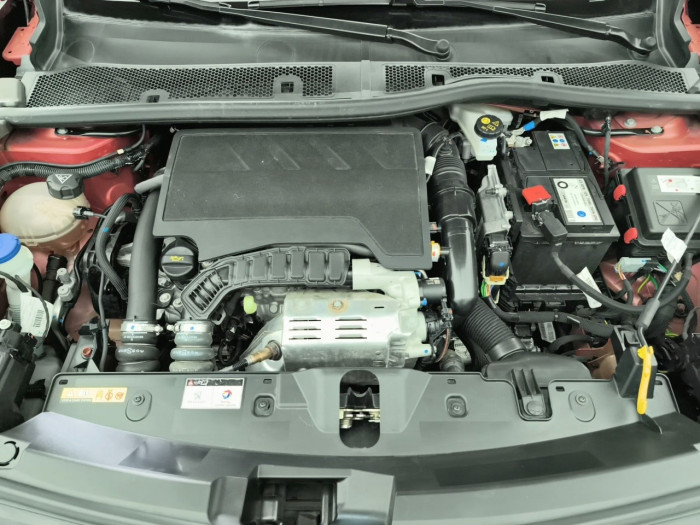 Peugeot 2008 PureTech 130 S&S EAT8 Style