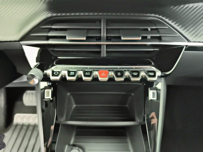 Peugeot 2008 PureTech 130 S&S EAT8 Style