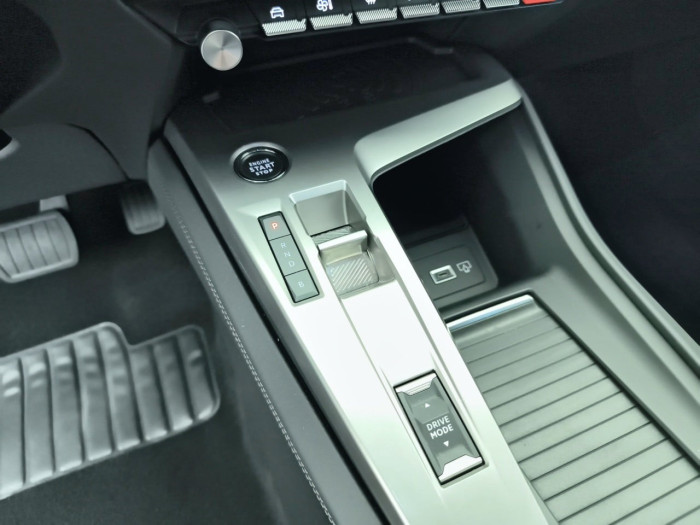 Peugeot 308 PHEV 180 e-EAT8 Allure