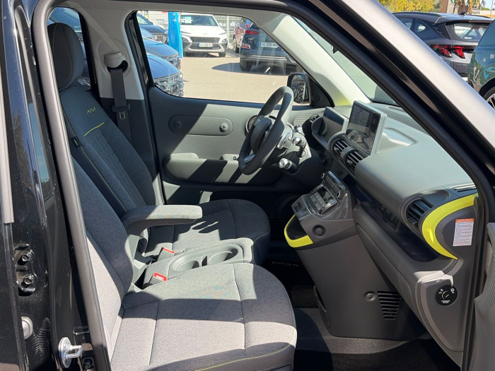 Hyundai INSTER 49 kWh Cross Creative