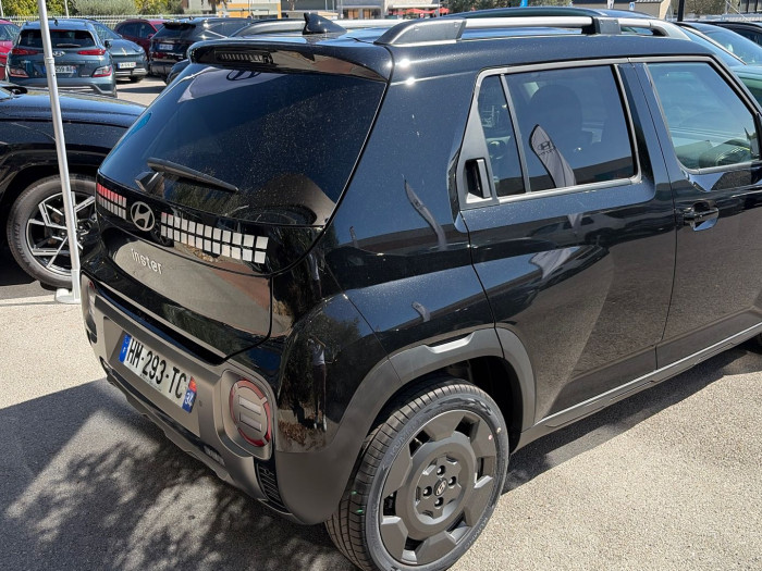 Hyundai INSTER 49 kWh Cross Creative