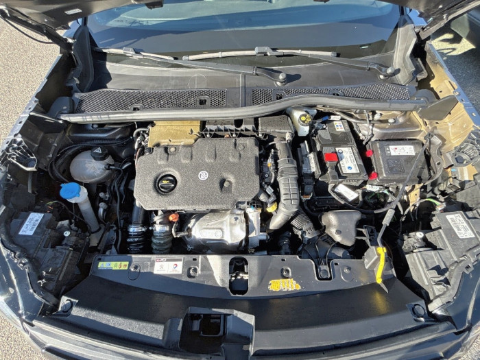 Peugeot 2008 BlueHDi 130 S&S EAT8 Allure Pack