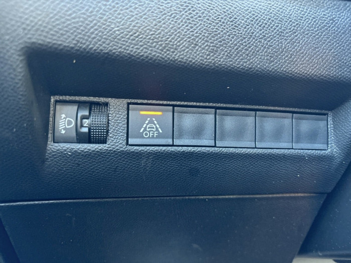 Peugeot 2008 BlueHDi 130 S&S EAT8 Allure Pack