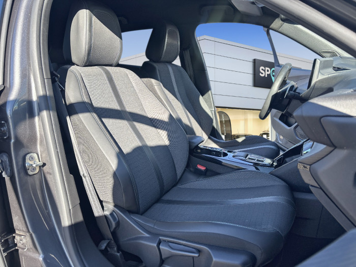 Peugeot 2008 BlueHDi 130 S&S EAT8 Allure Pack