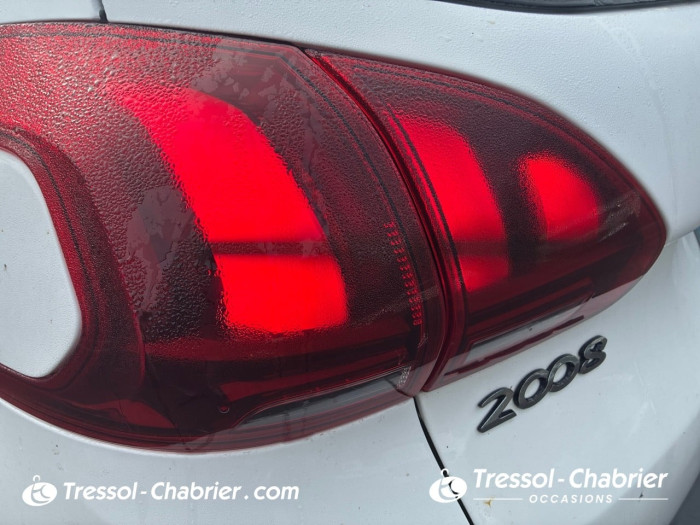 Peugeot 2008 1.2 PureTech 110ch S&S BVM5 GT Line