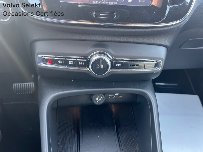 Volvo XC40 B3 163 ch DCT7 Plus