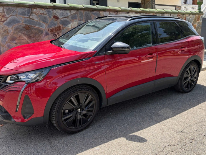 Peugeot 3008 Hybrid4 300 e-EAT8 GT