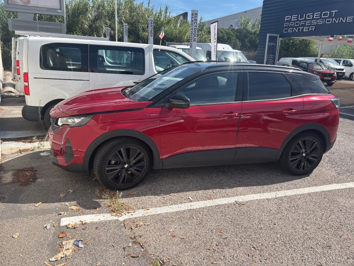 Peugeot 3008 Hybrid4 300 e-EAT8 GT