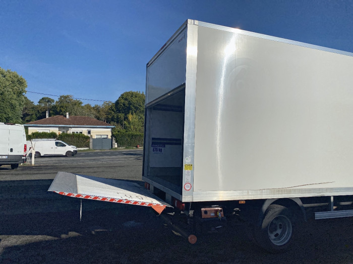IVECO Daily CCb 35C16H empattement 4100 3.0