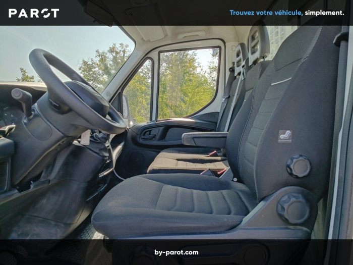 IVECO Daily CCb 35C16H empattement 3750 3.0