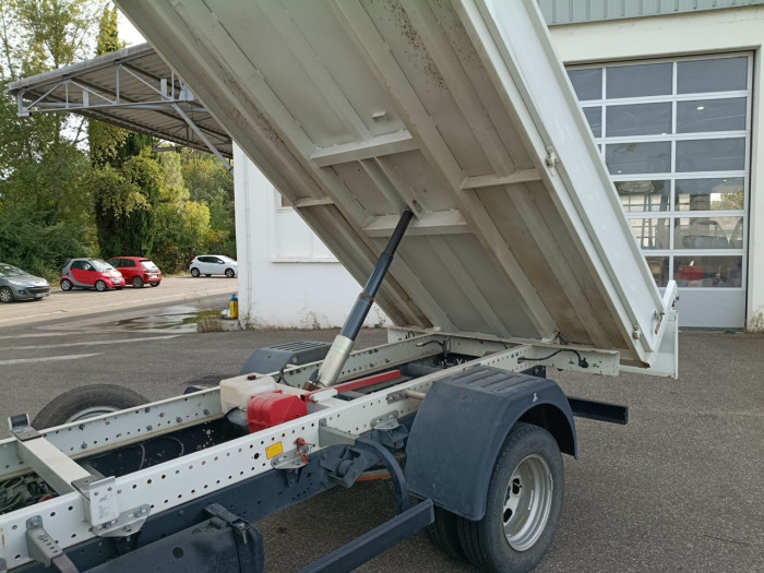 IVECO Daily CCb 35C16H empattement 3450 3.0