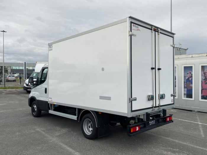 IVECO Daily CCb 35C16H empattement 3750 3.0 Tor