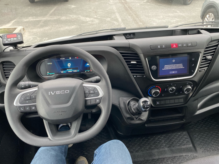 IVECO Daily CCb 35C16H empattement 3750 3.0 Tor