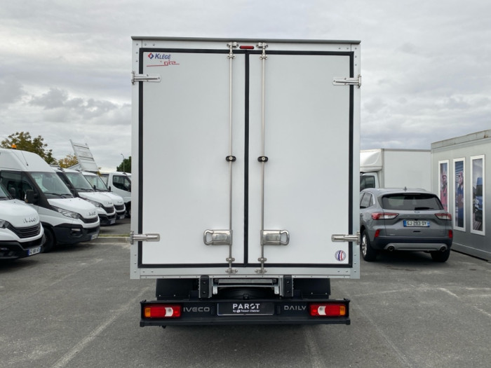 IVECO Daily CCb 35C16H empattement 3750 3.0 Tor