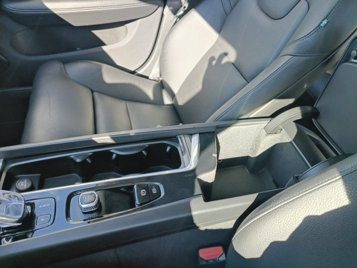 Volvo V60 B4 197ch Plus Geartronic 8