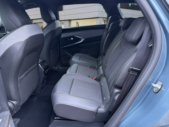 Peugeot 5008 Hybrid 145 ch e-DCS6 Allure