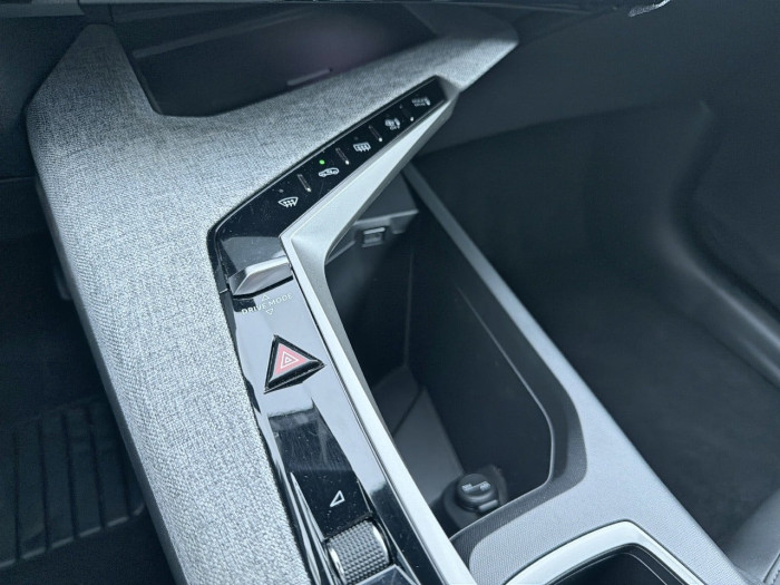 Peugeot 5008 Hybrid 145 ch e-DCS6 Allure