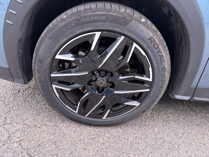 Peugeot 5008 Hybrid 145 ch e-DCS6 Allure