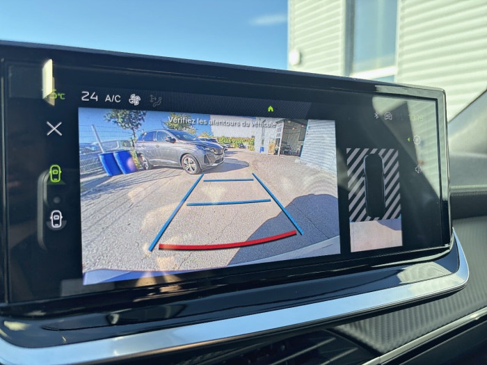Peugeot 2008 PureTech 130 S&S EAT8 GT
