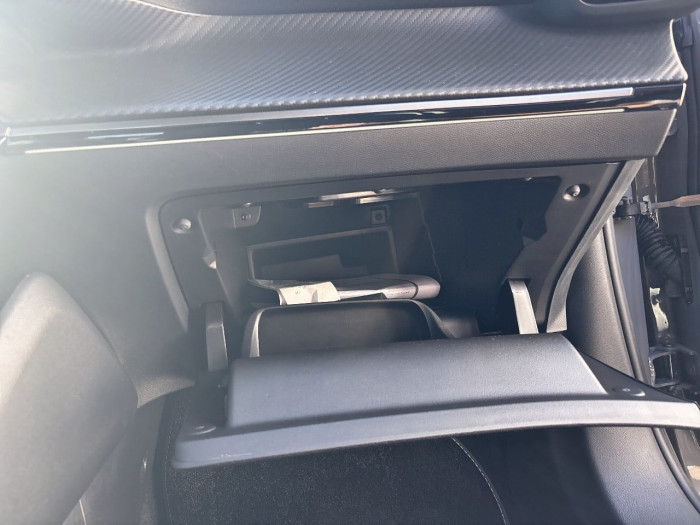 Peugeot 2008 PureTech 130 S&S EAT8 GT