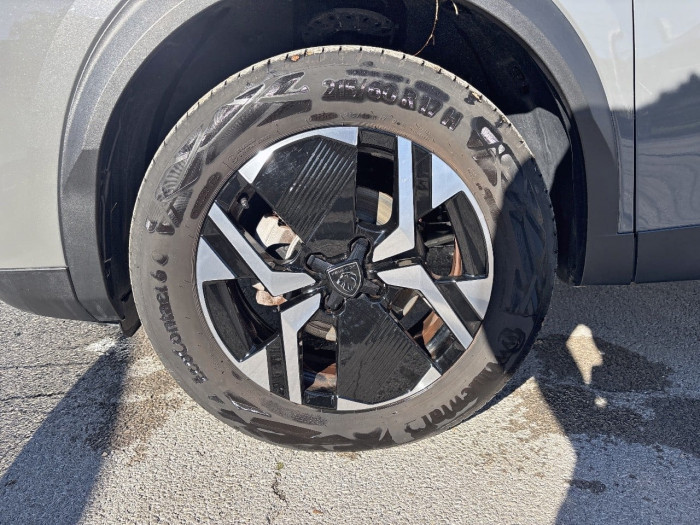 Peugeot 2008 PureTech 130 S&S EAT8 GT