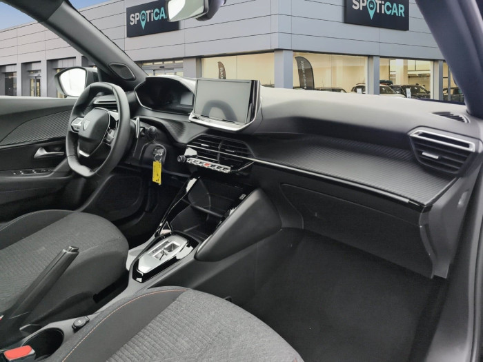 Peugeot 2008 Hybrid 136 e-DCS6 Style