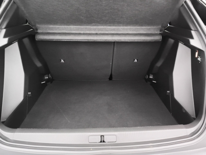 Peugeot 2008 Hybrid 136 e-DCS6 Style