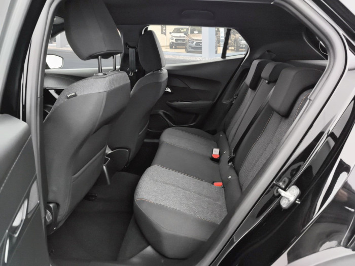 Peugeot 2008 Hybrid 136 e-DCS6 Style