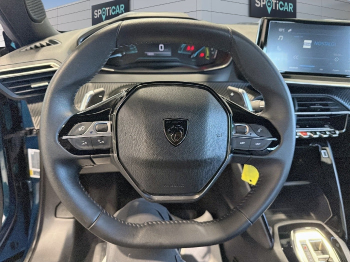 Peugeot 2008 Hybrid 136 e-DCS6 Style