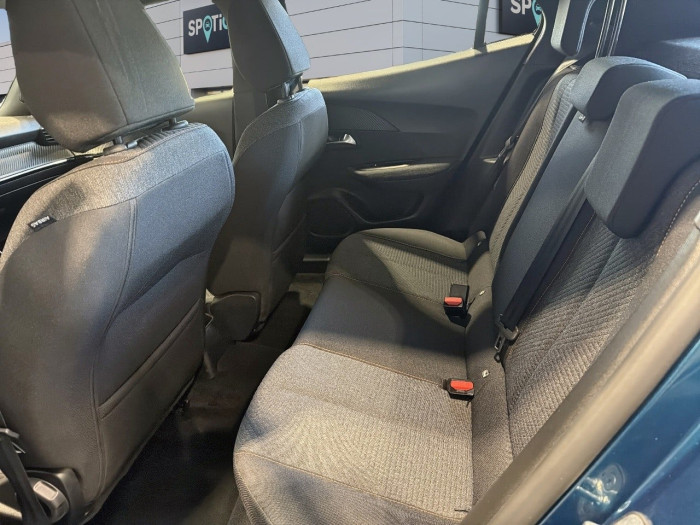Peugeot 2008 Hybrid 136 e-DCS6 Style