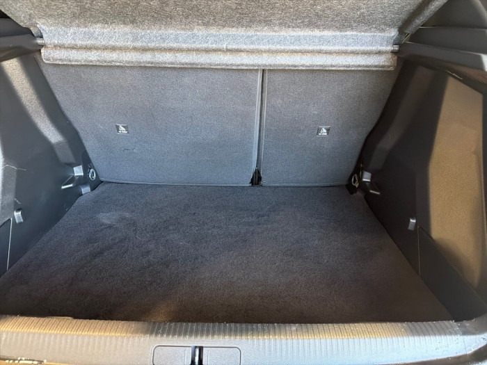 Peugeot 2008 Hybrid 136 e-DCS6 Style