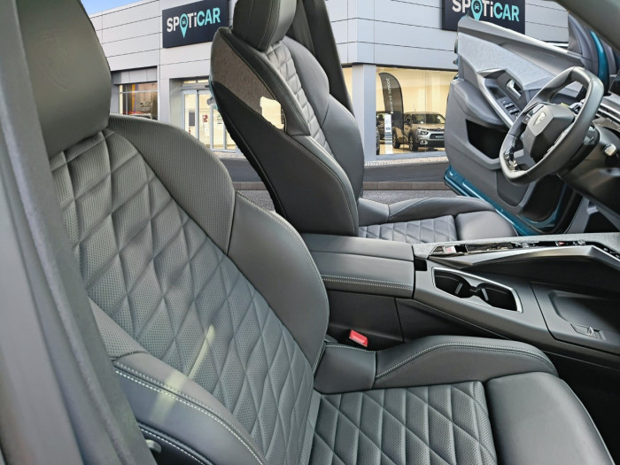 Peugeot 3008 Plug-in Hybrid 195 e-DCS7 GT