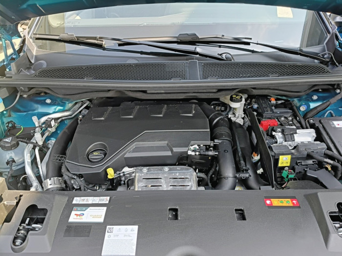 Peugeot 3008 Plug-in Hybrid 195 e-DCS7 GT