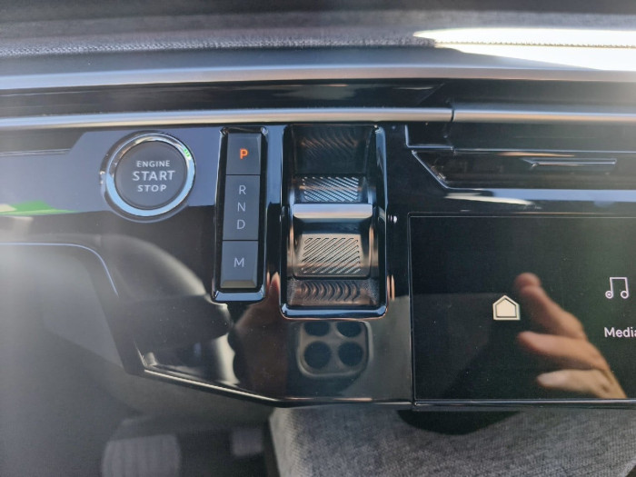 Peugeot 3008 Hybrid 145 e-DCS6 Allure