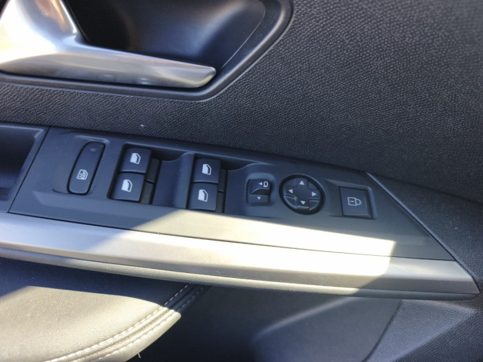 Peugeot 3008 Hybrid 145 e-DCS6 Allure