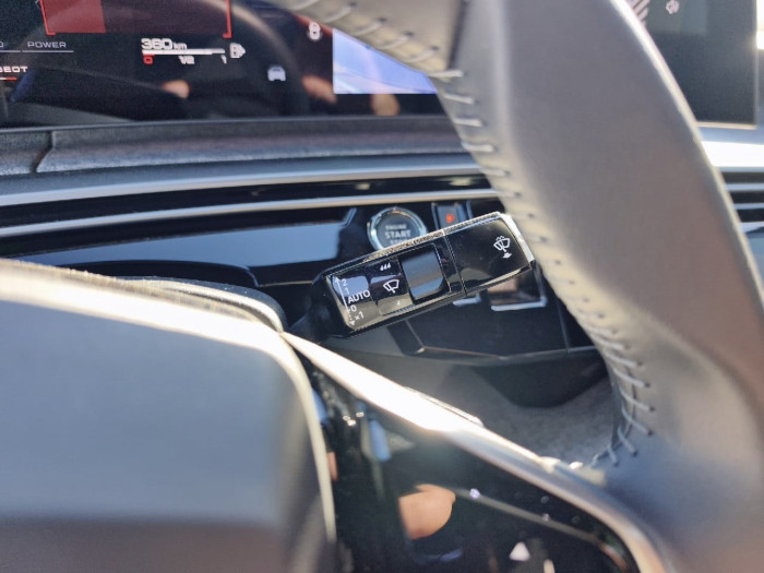 Peugeot 3008 Hybrid 145 e-DCS6 Allure