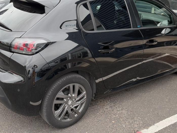 Peugeot 208 PureTech 100 S&S BVM6 Style