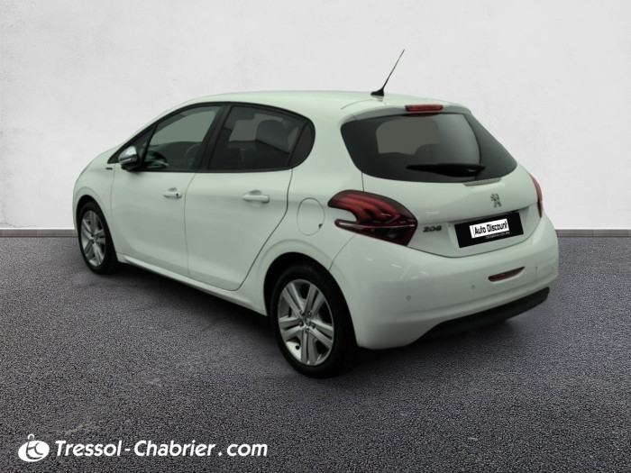 Peugeot 208 PureTech 82ch S&S BVM5 Signature