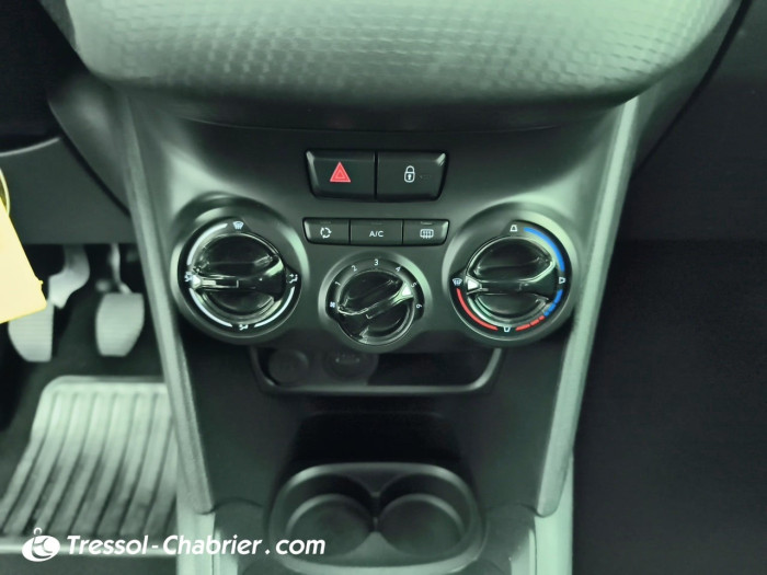 Peugeot 208 PureTech 82ch S&S BVM5 Signature