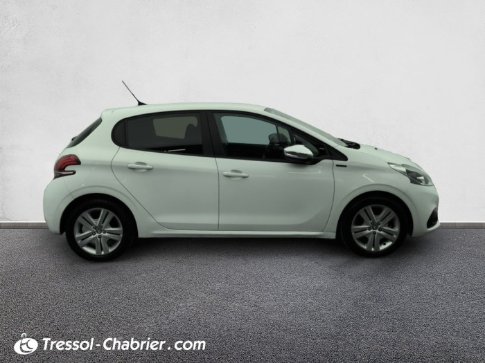 Peugeot 208 PureTech 82ch S&S BVM5 Signature